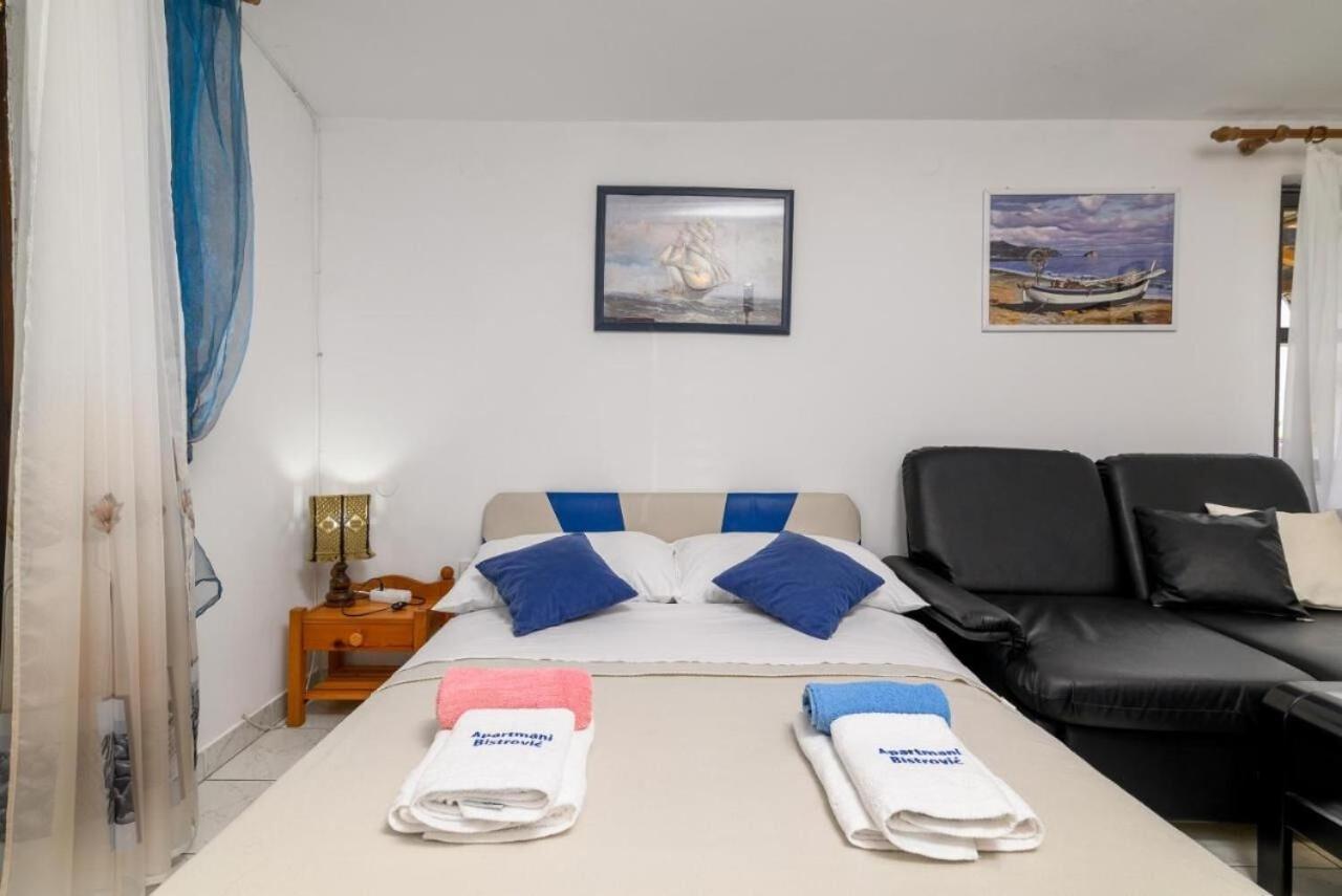 Apartments Katrina Rakalj ภายนอก รูปภาพ